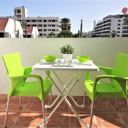 Апартаменти Amazing Modern Apartment, Free Wifi, International Tv And Vod, Center Of Americas